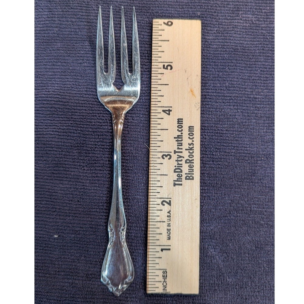 Oneida stainless Oneidacraft Deluxe Chateau Flatware Salad Fork